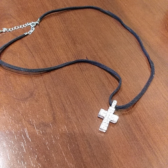 Silver rhinestone cross necklace - Picture 2 of 4